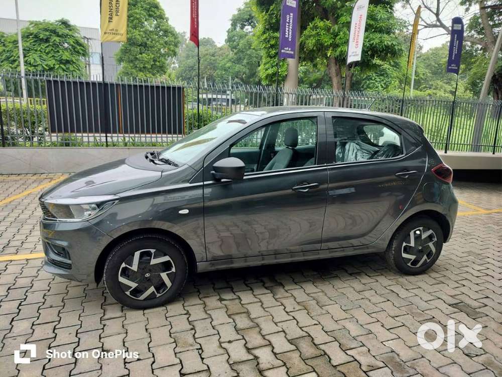 Tata Tiago 1.05 Revotorq Xm, 2025, Petrol