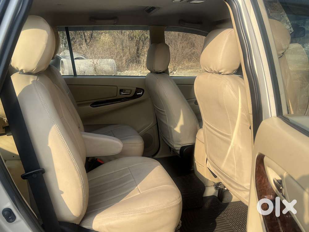 Toyota Innova 2.5 V 7 Str, 2015, Diesel