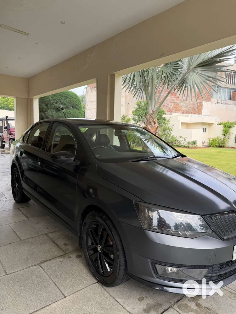 Skoda Rapid 1.0 Matte 2022