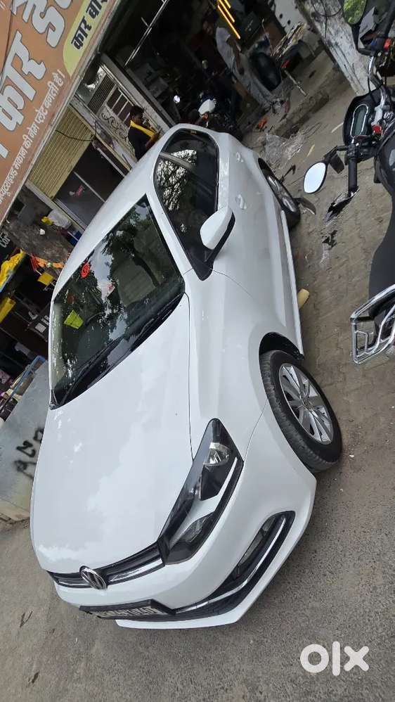 Volkswagen Polo 2016 Year