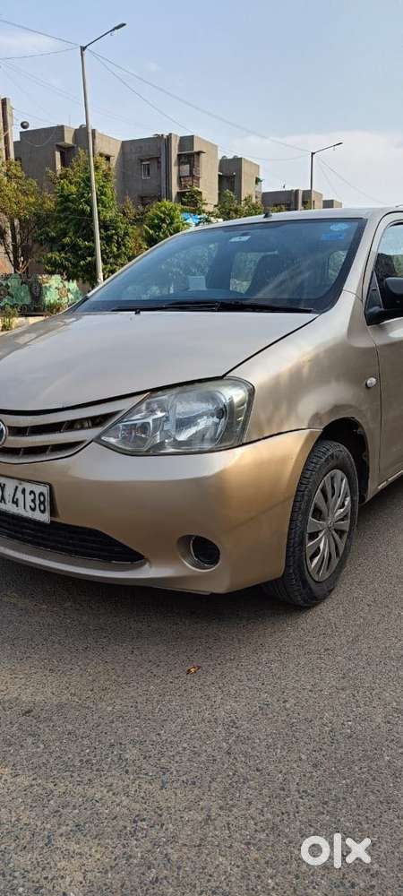 Toyota Etios Liva G, 2012, Petrol