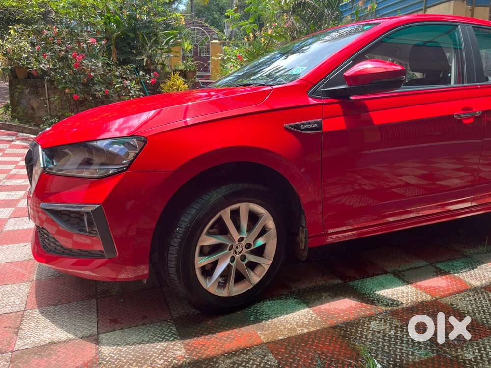 Skoda Slavia 2023 Petrol 6070 Km
