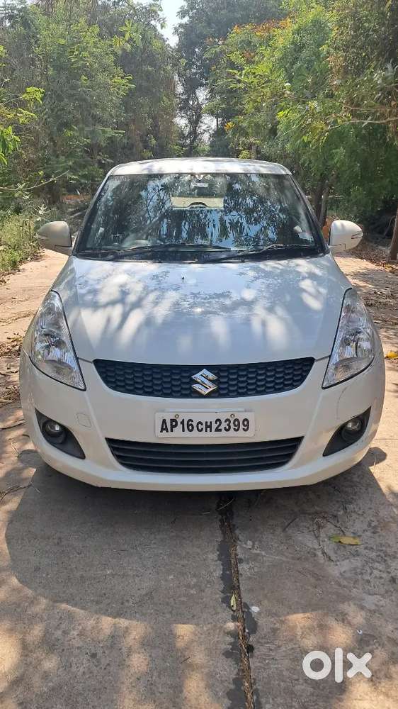Maruti Suzuki Swift 2013 Diesel 84500 Km Driven