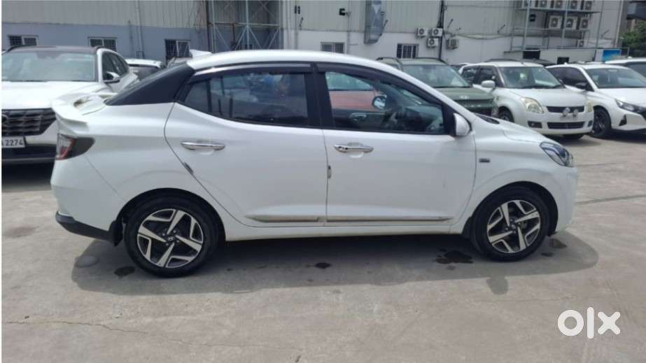 Hyundai Aura Sx Plus Crdi Automatic, 2022, Petrol