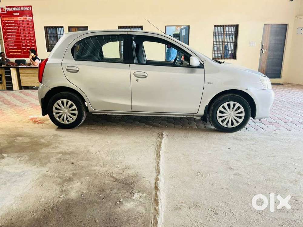 Toyota Etios, 2012, Petrol
