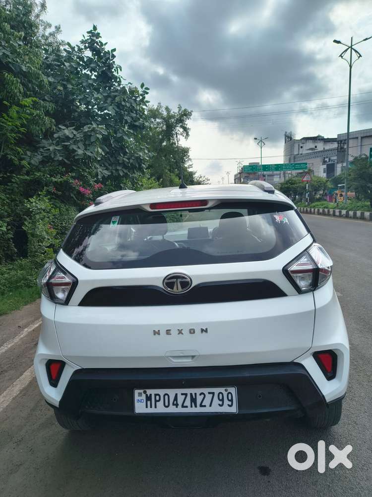 Tata Nexon 1.2 Revotron Xm (s), 2023, Diesel