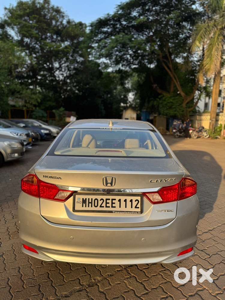 Honda City V At Sunroof, 2016, Petrol