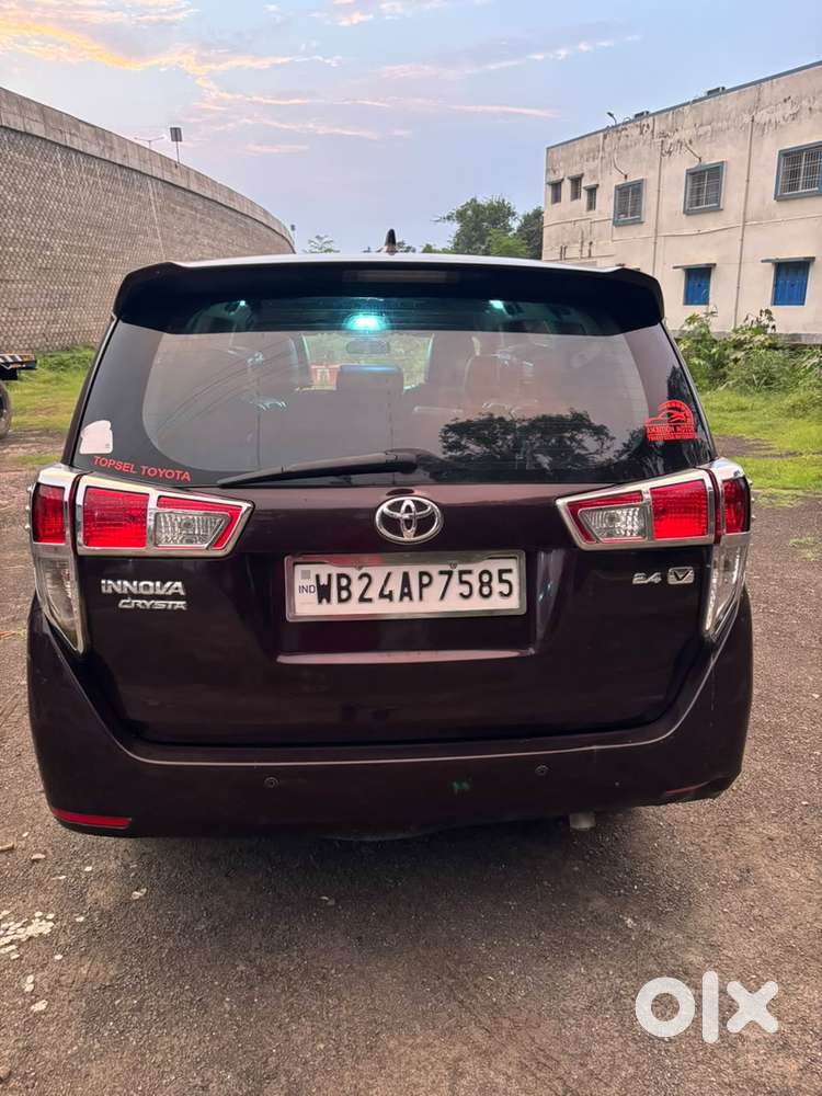 Toyota Innova Crysta 2.4 V 7 Str, 2018, Diesel