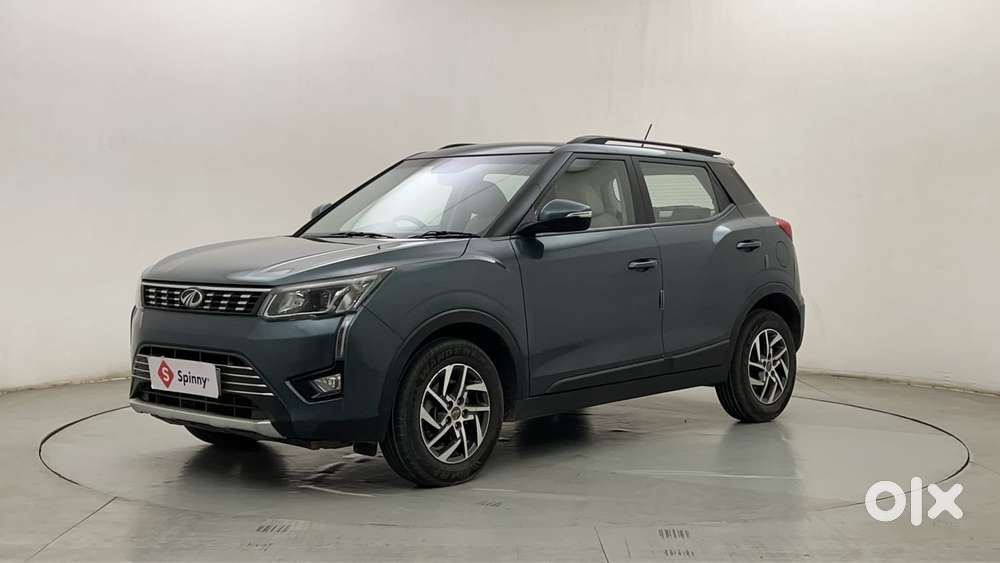 Mahindra Xuv300 1.2 W8 (o) Amt Petrol, 2022, Petrol