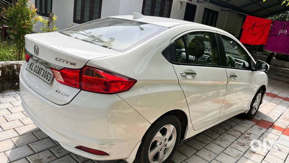 Full Option With Sunroof
