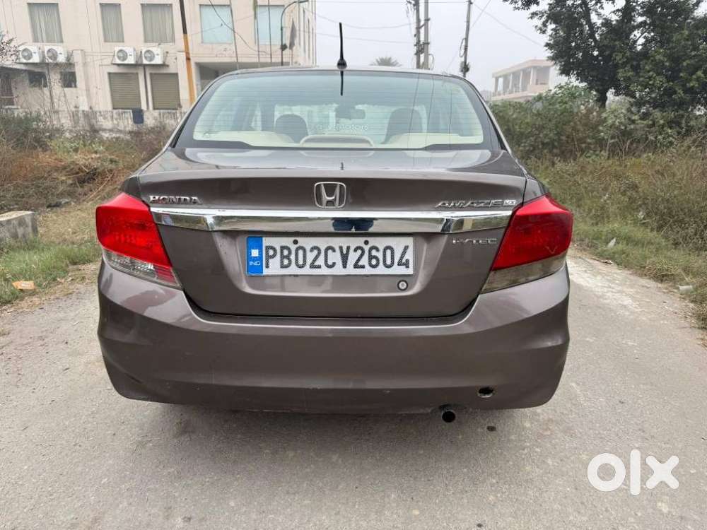 Honda Amaze, 2015