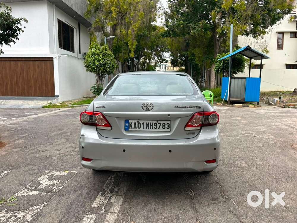 Toyota Corolla Altis 2012