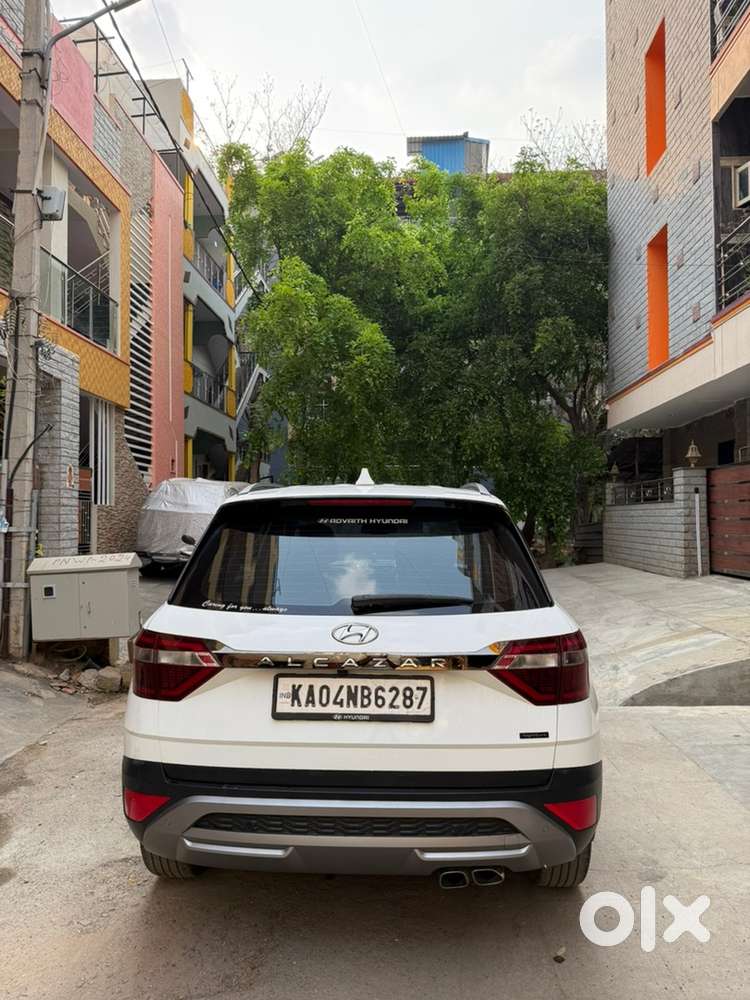 Hyundai Alcazar 2023 Diesel Well Maintained