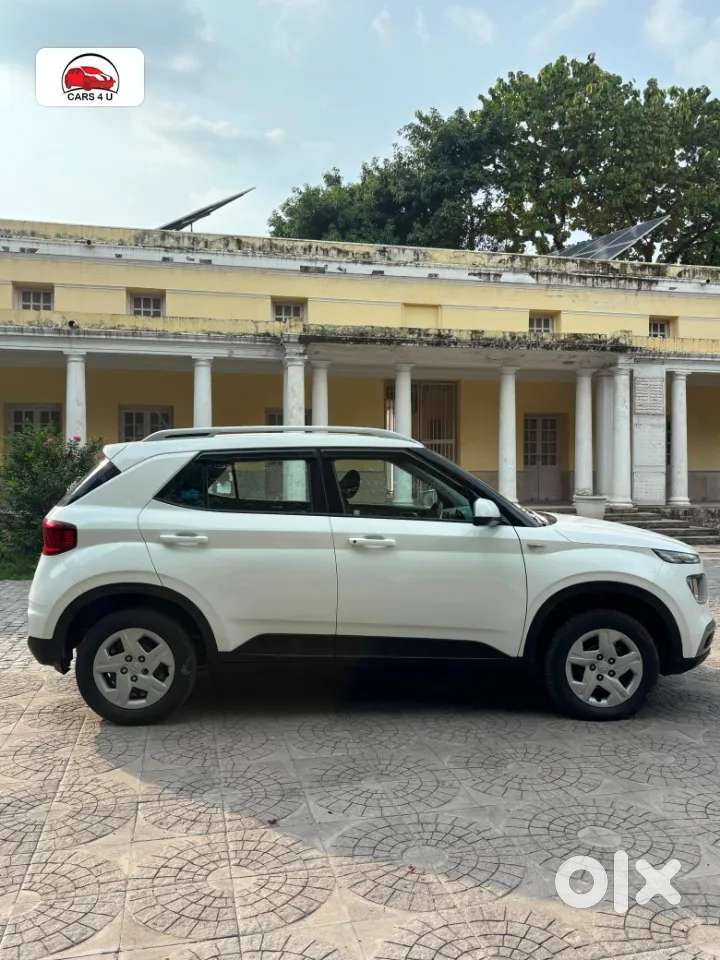Hyundai Venue S 1.2 Petrol, 2020, Petrol