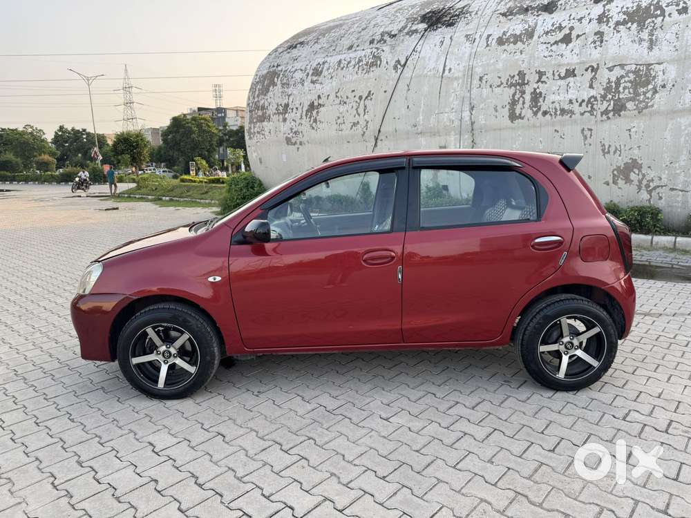Toyota Etios Liva 1.2 Vx Dual Tone, 2011, Petrol