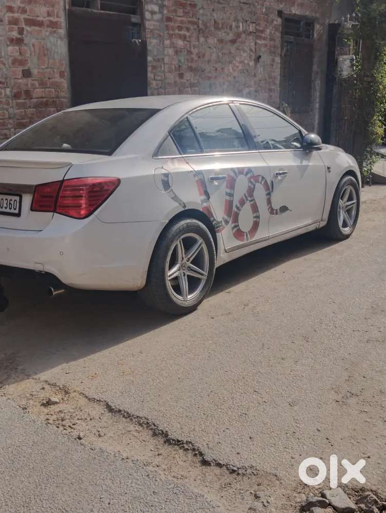 Cruze Car For Sell