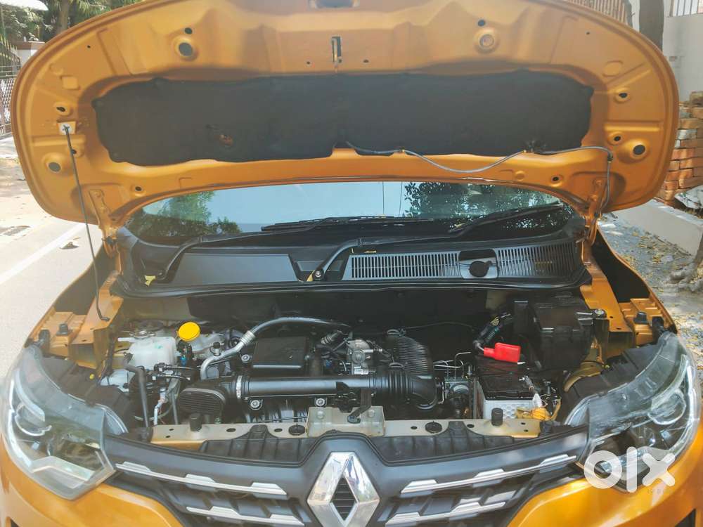 Renault Triber Rxt, 2022, Petrol