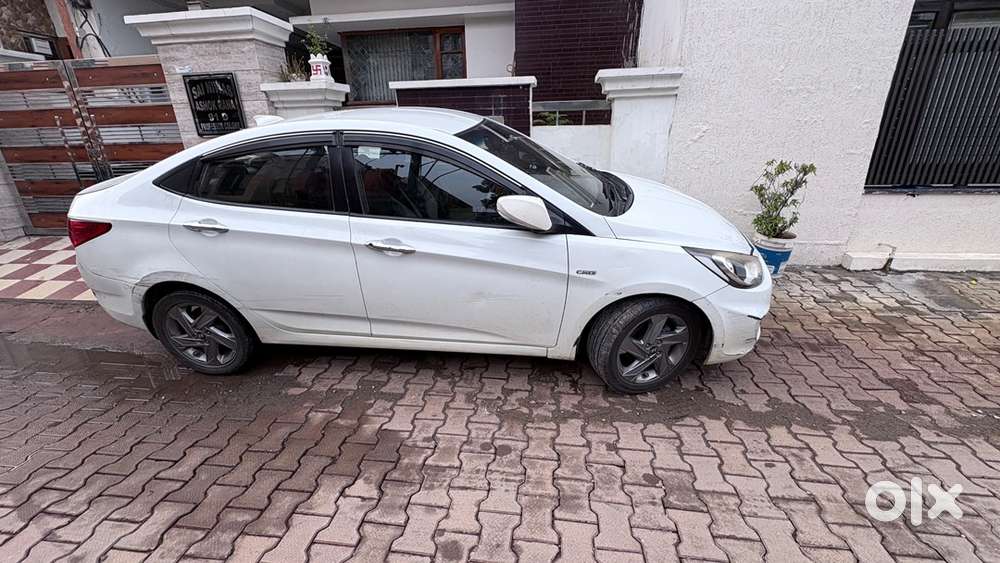 Hyundai Verna Diesel Manual 2012