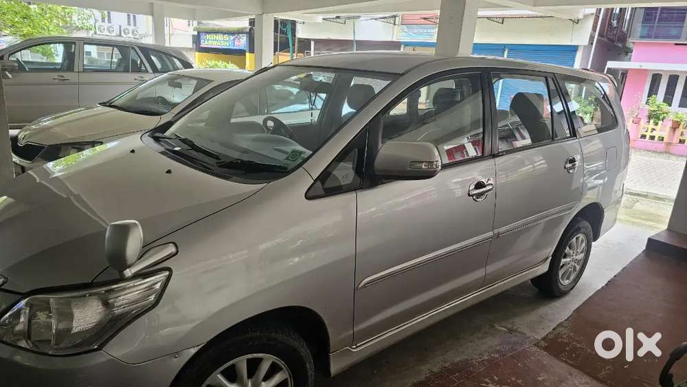 Toyota Innova 2012 Diesel Well Maintained