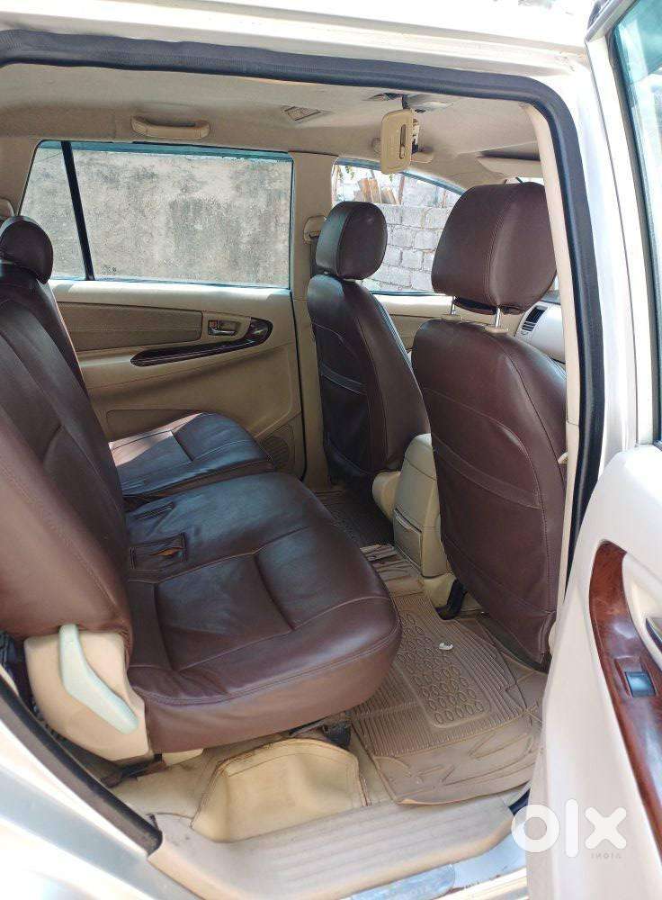 Toyota Innova 2.5 G (diesel) 8 Seater, 2008, Diesel