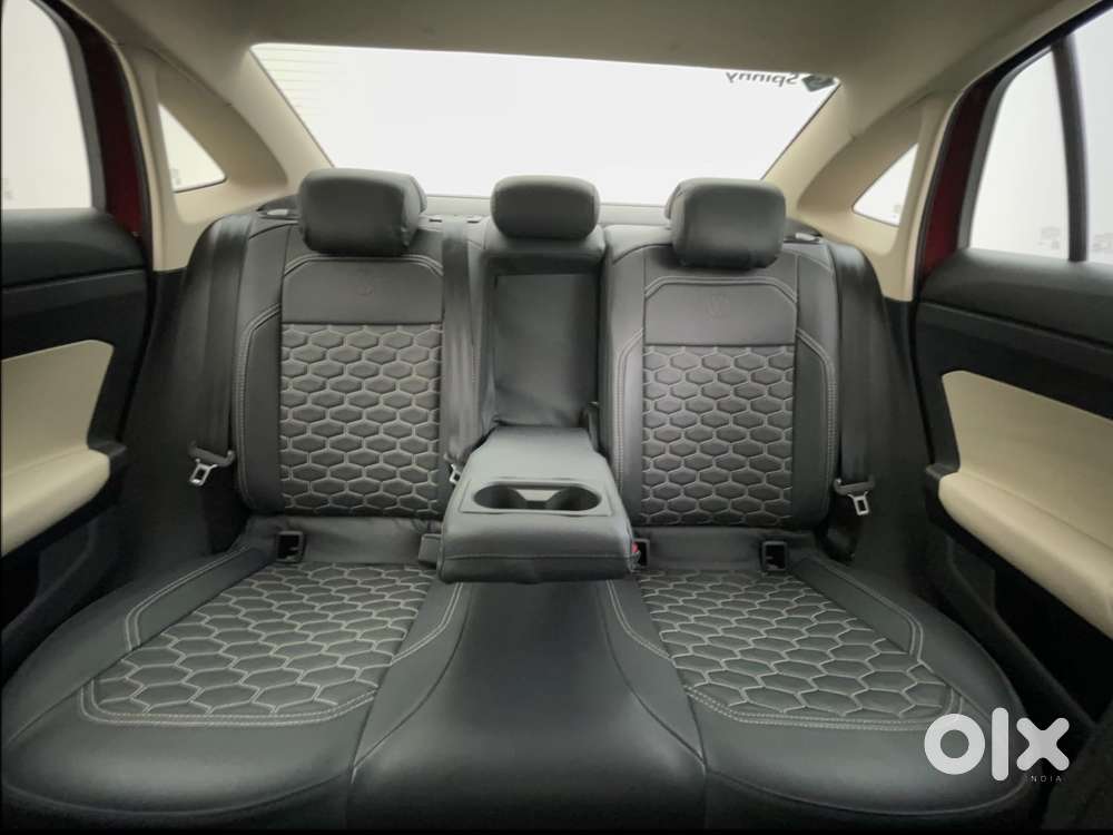 Volkswagen Virtus Highline Plus 1.0 Tsi At, 2023, Petrol