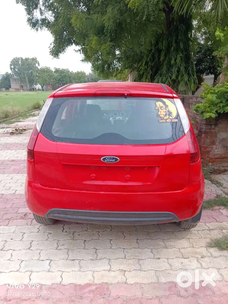 Ford Figo Petrol 2011