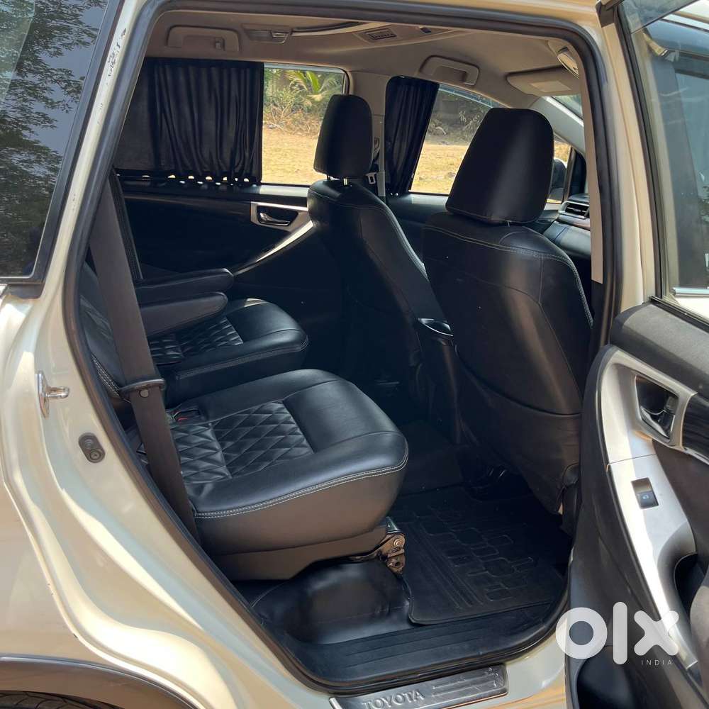 Toyota Innova Crysta Touring Sport 2.4 Mt, 2017, Diesel