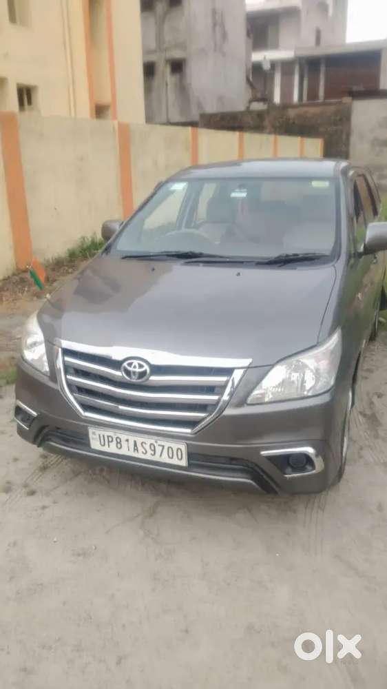 Toyota Innova 2013
