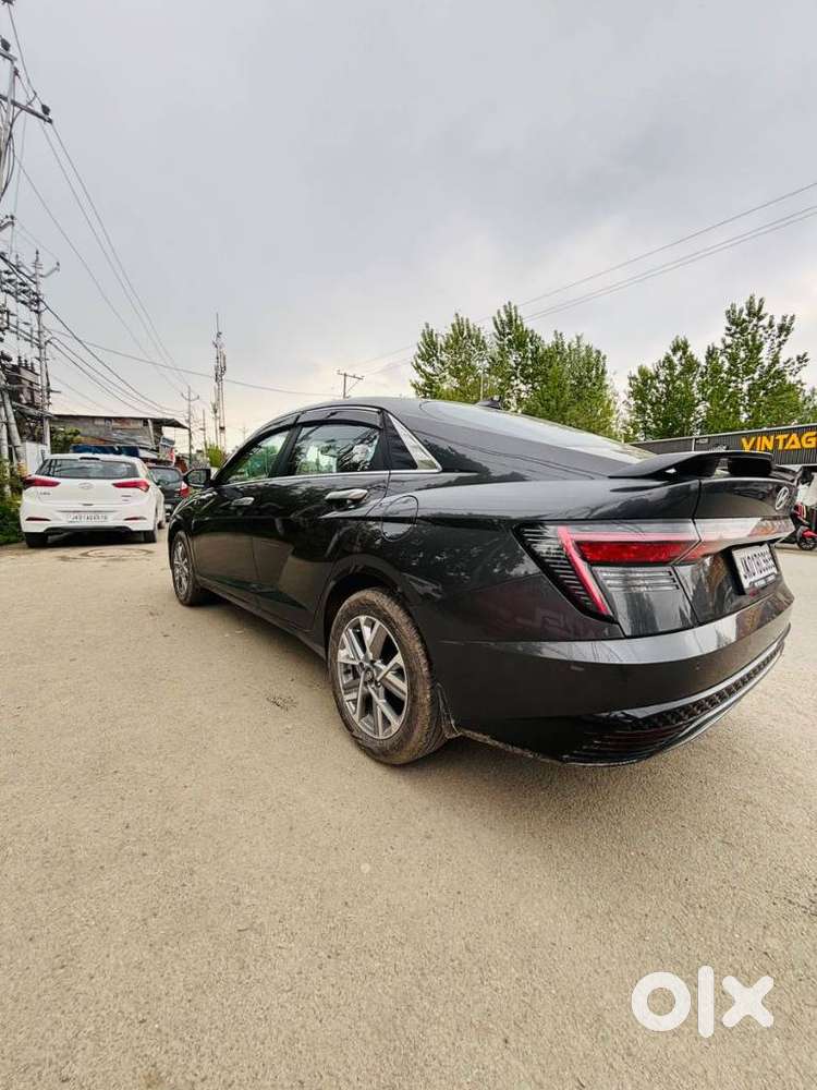 Hyundai Verna 1.5 Sx Ivt, 2025, Petrol