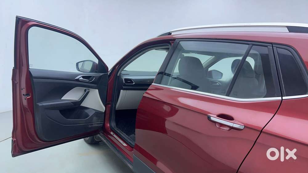 Volkswagen Taigun Topline 1.0 Tsi At (electric Seats), 2022, Petrol