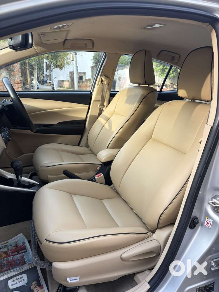 Toyota Yaris J Cvt, 2018, Petrol