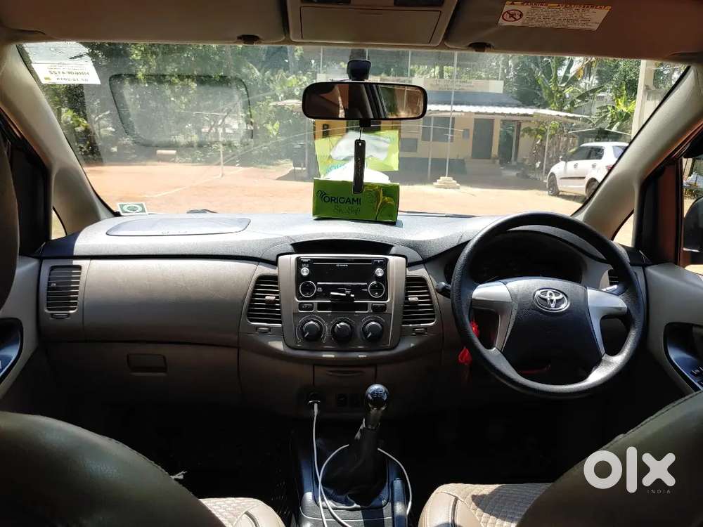 Toyota Innova Dec 2015 Model Diesel 128628 Km Driven