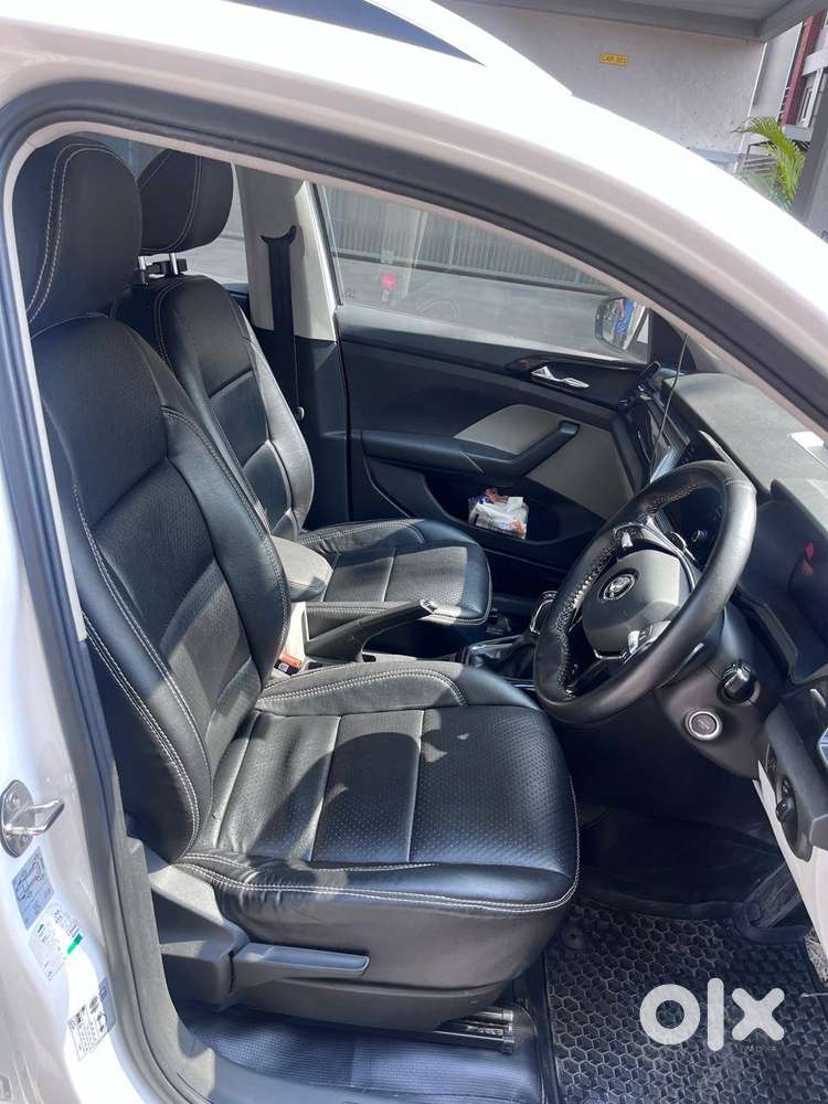 Kushaq Style 1.5 Tsi At - Candy White_sell