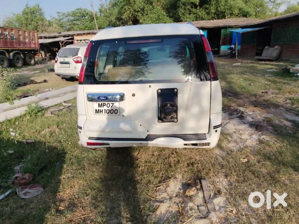 Ford Endeavour Le 2014