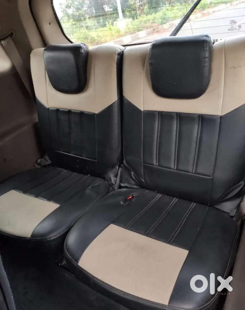 Mahindra Xuv5oo W8 Fwd For Sale