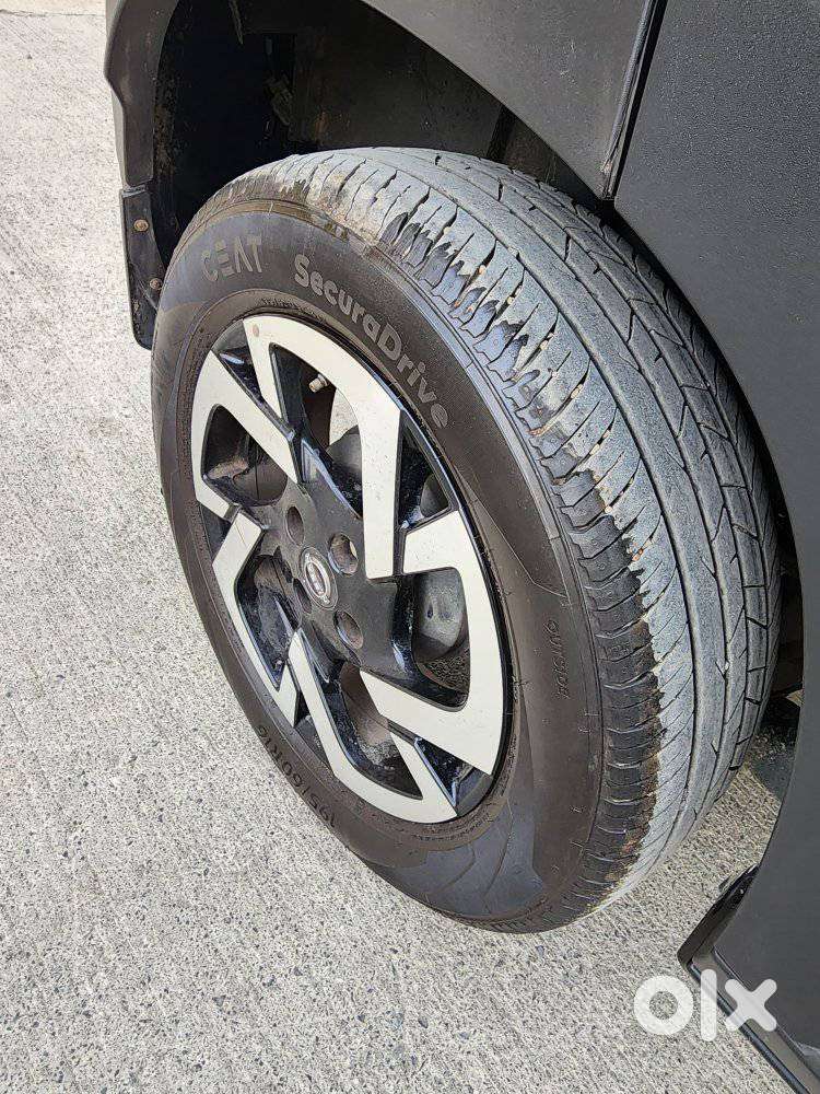 Nissan Magnite 1.0 Xv Turbo Cvt, 2024, Petrol