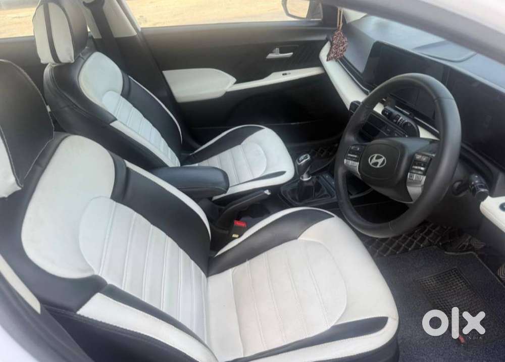 Hyundai Verna 1.5 Sx Petrol Mt, 2023, Petrol