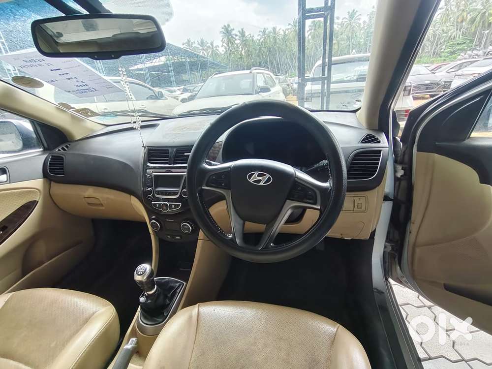 Hyundai Verna Fluidic 1.6 Vtvt Sx, 2015, Petrol