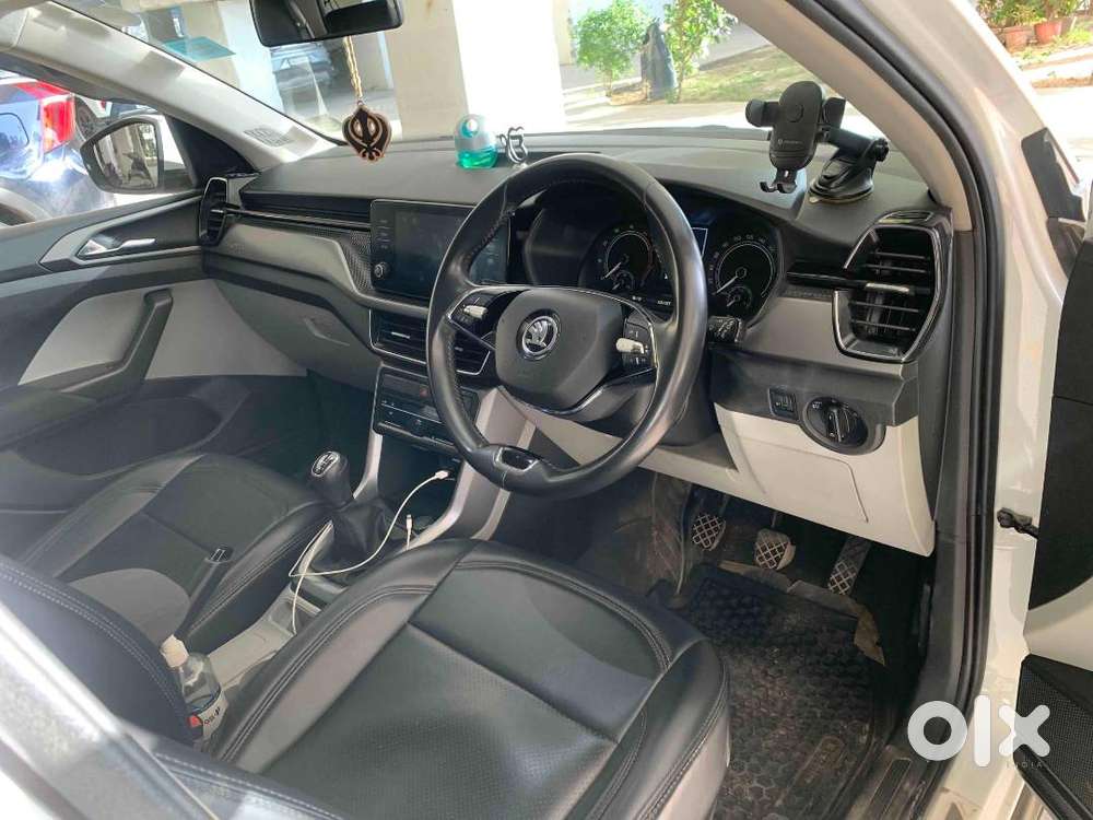 Skoda Kushaq 2023 1.5 Turbo Mt Petrol Well Maintained