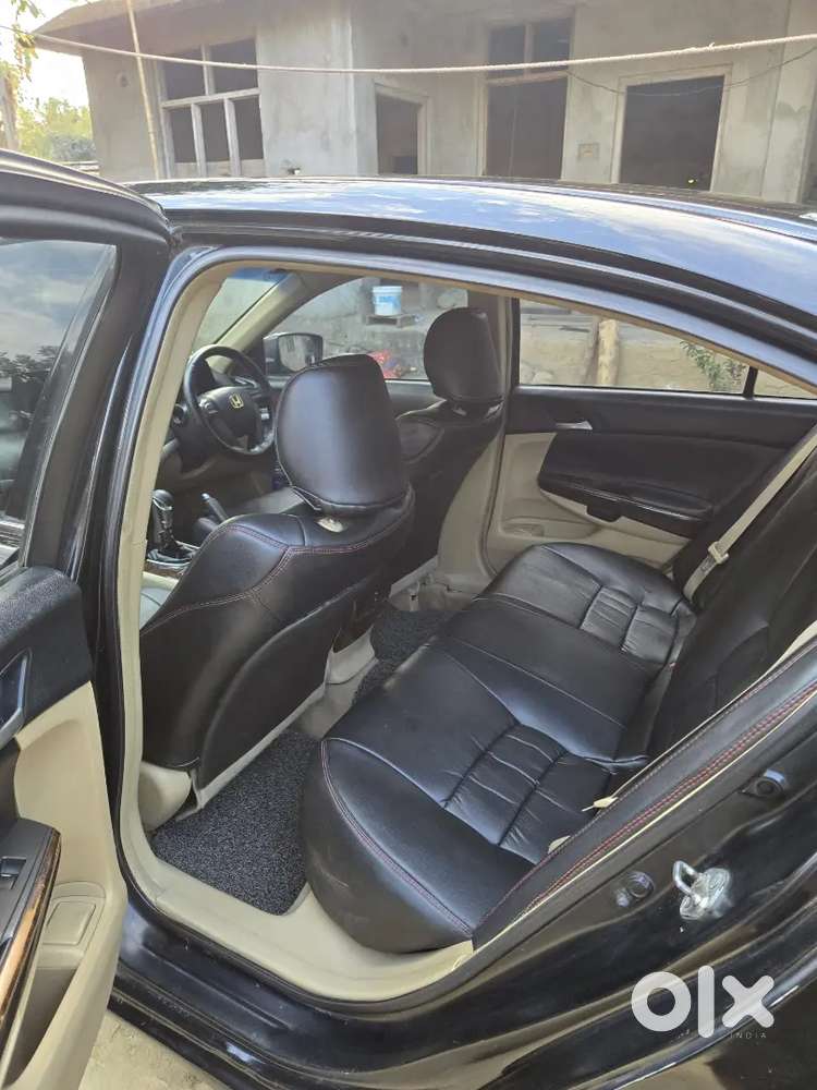 Honda Accord 2010 Petrol