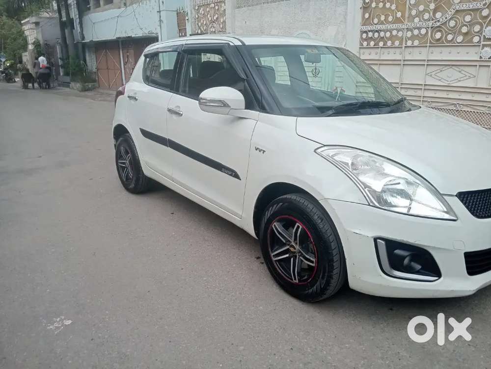 Swift Vxi Model 2015 All Original Good Condition