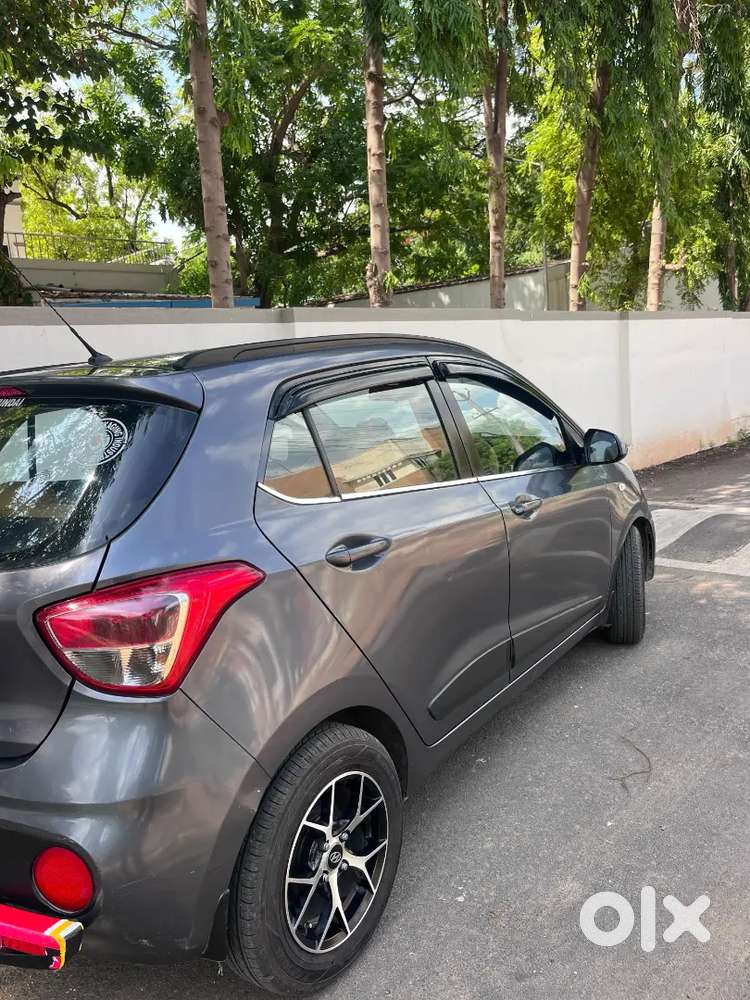 Hyundai Grand I10 Prime 2018 Petrol Full Company Service Record