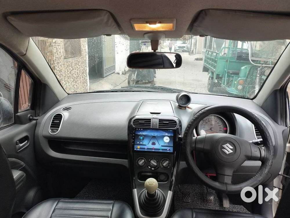 Maruti Suzuki Ritz Vxi, 2011, Petrol