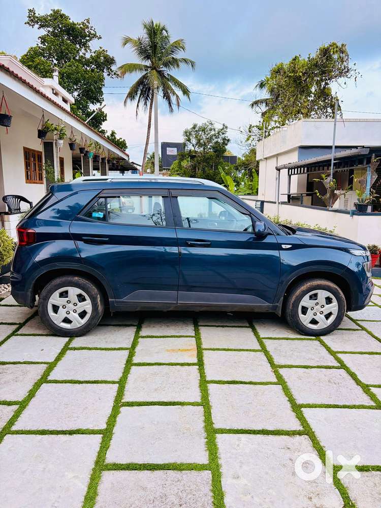 Hyundai Venue S Mt 1.2 Kappa, 2022, Petrol