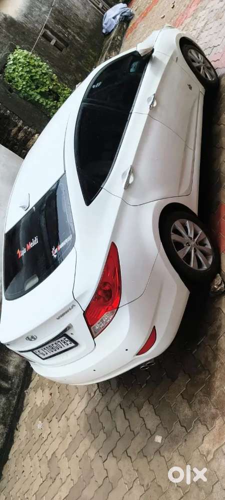 Hyundai Verna Vtvt Sx3 2012