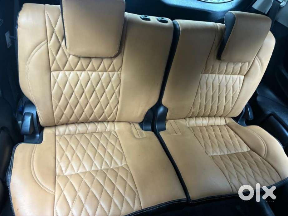 Toyota Innova Crysta 2.4 G Plus Mt 8 Str, 2024, Diesel