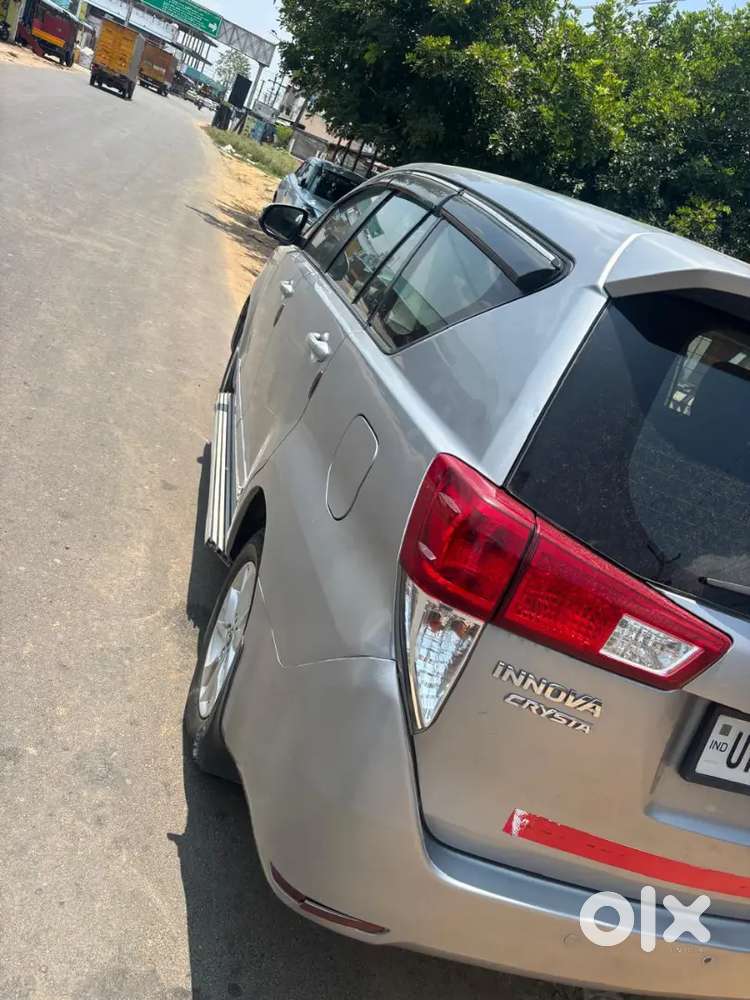 Toyota Innova Crysta 2019