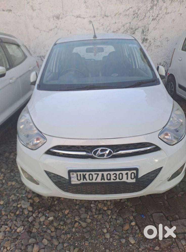 Hyundai I10 Sportz, 2012, Petrol