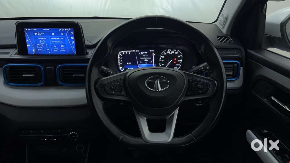 Tata Punch 1.2 Revotron Creative Dual Tone, 2022, Petrol