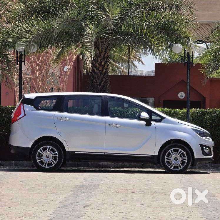 Mahindra Marazzo, 2020, Diesel